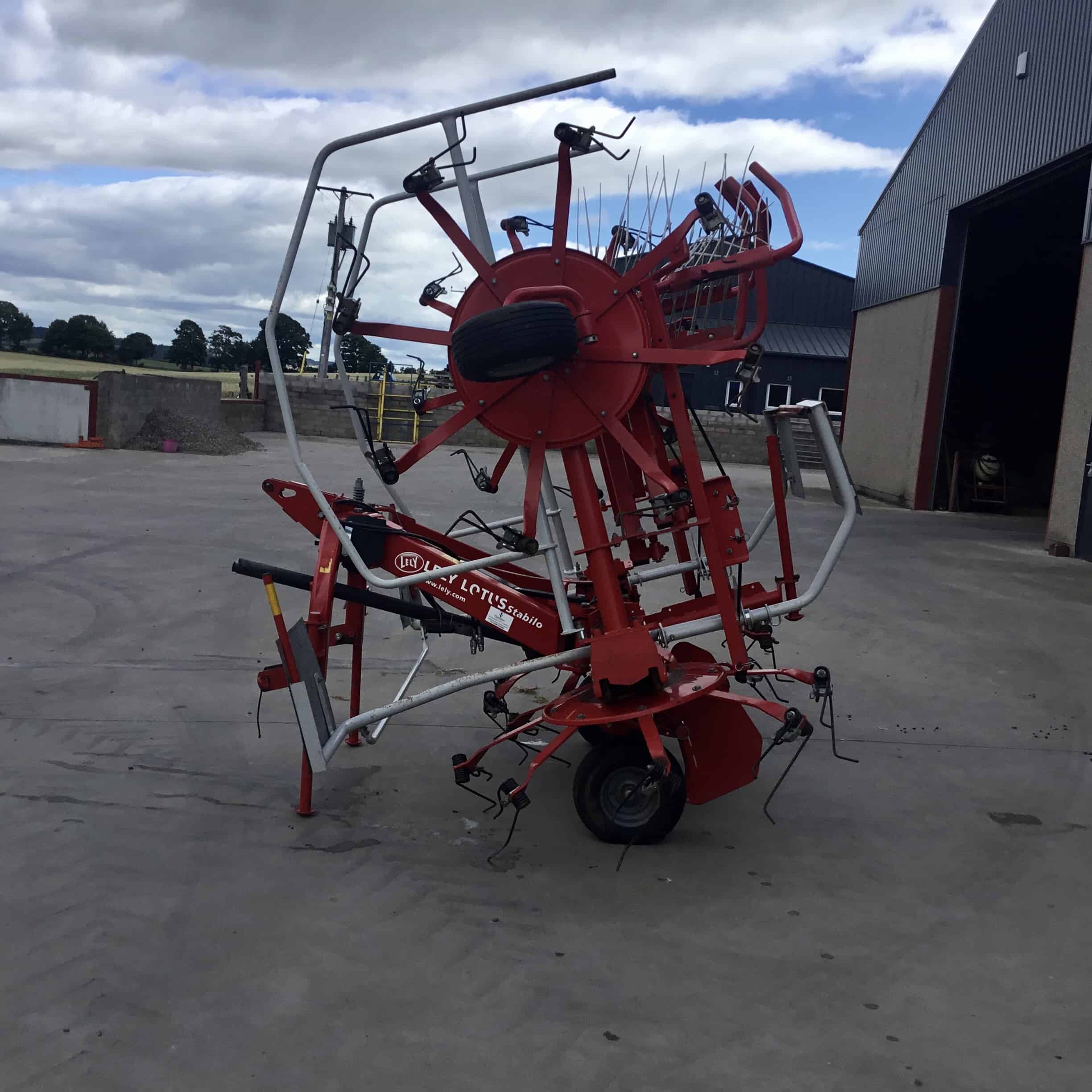 Lely lotus 600 | Barrett Machinery